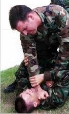 136_armymilcombativeschokehold