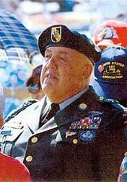 Phony war hero to spend veteran holidays working in jail