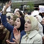 syrian women protesting