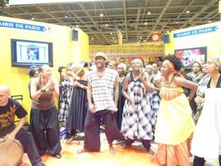 Dancing at Foire de Paris 2011