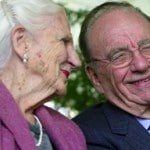 rupert-murdoch-with-his-mother-crolp