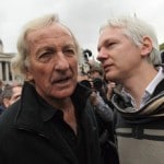John+Pilger+Julian+Assange+Protestors+Attend+XmAgYQB6JQal