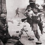 MarineinVietnam_saving_children