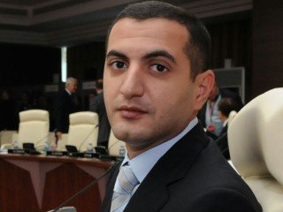 Pretty boy is under arrest now - but the Israelis always try to spring their helpers.