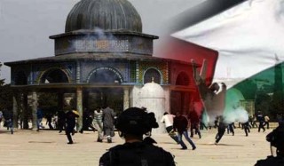 Zionist Settlers attack the Al-Aqsa Mosque 