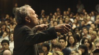 Robert Reich lecturing  Photo Credit Dan Krauss