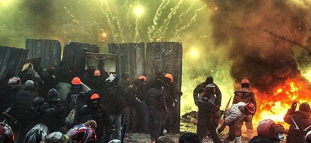Ukraine-Riots-News-fireworks