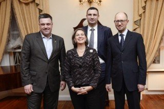 Department of State's Victoria Nuland putting the fix in with Ukrainian politicians