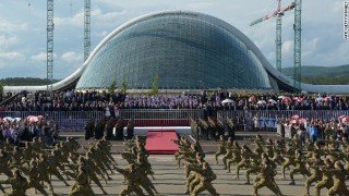 Georgian military in front of the new Georgia Parliament