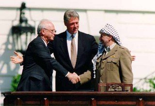 Signing Oslo Accords 