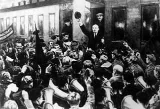 Lenin returns - St. Petersburg...when it was Petrograd