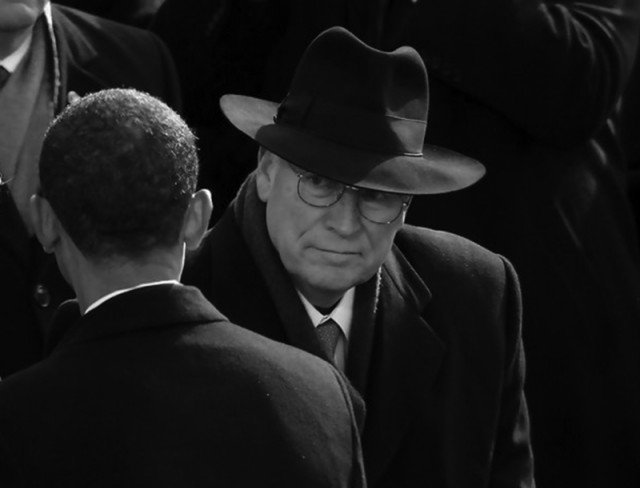 President Obama catches the eye of former Vice President Cheney at Obama’s 2008 inauguration. (photo: Flickr)