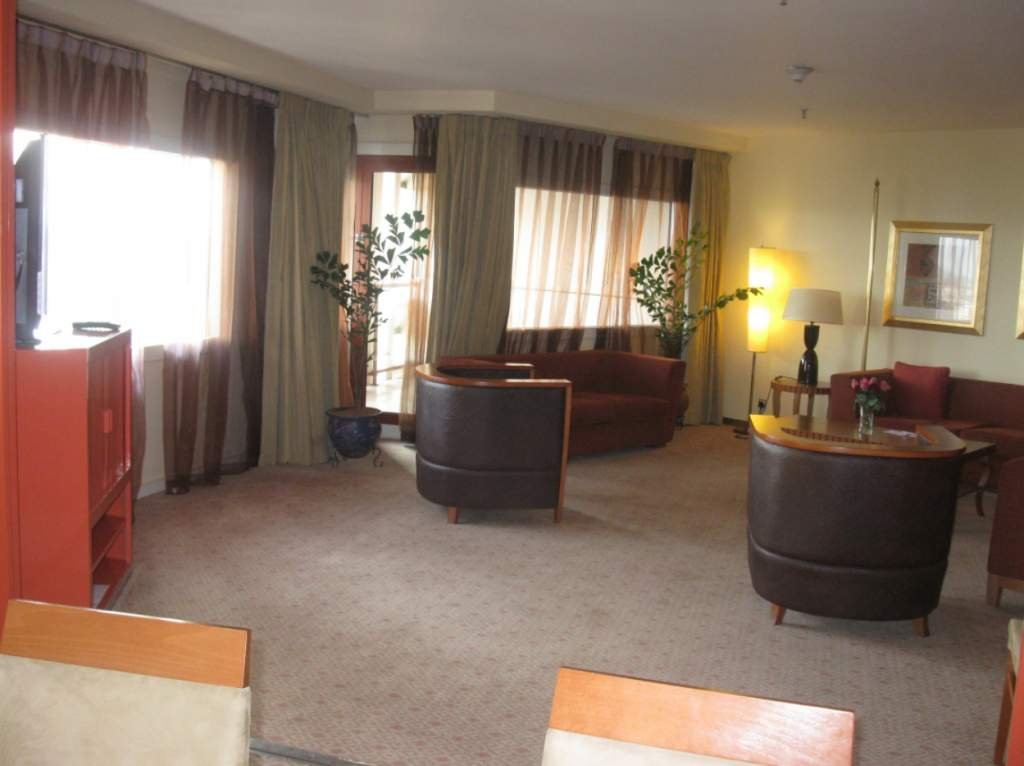 Presidential suite reception area, Transcon Hilton, Abuja - photo by Gordon Duff