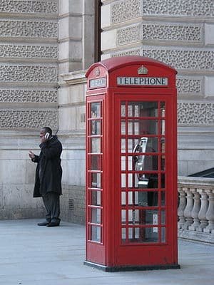 UK_-_10_-_Phones_old_and_new_(2997615876)