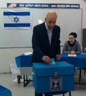 Perez Votes