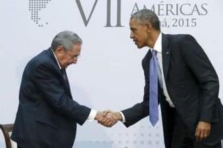 President Barack Obama shakes hands with Cuba's President Raul Castro, April 2015