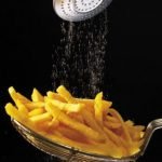 SALTING FRENCH FRIES 946764