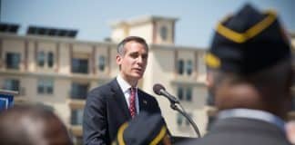 VA Secretary and LA Mayor Celebrate