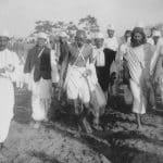 Gandhi_during_the_Salt_March-P