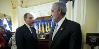 Veterans Affairs pays $142 million in bonuses amid scandals